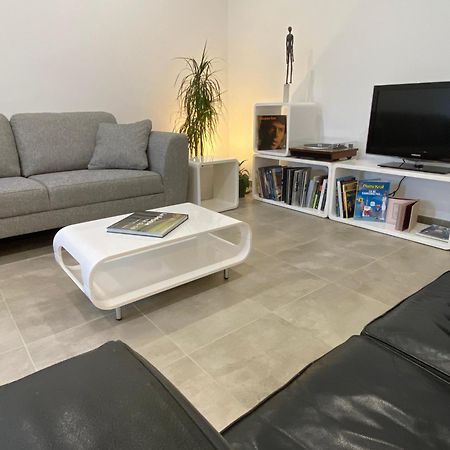 Art House - Maison D'Art 蒙斯 外观 照片